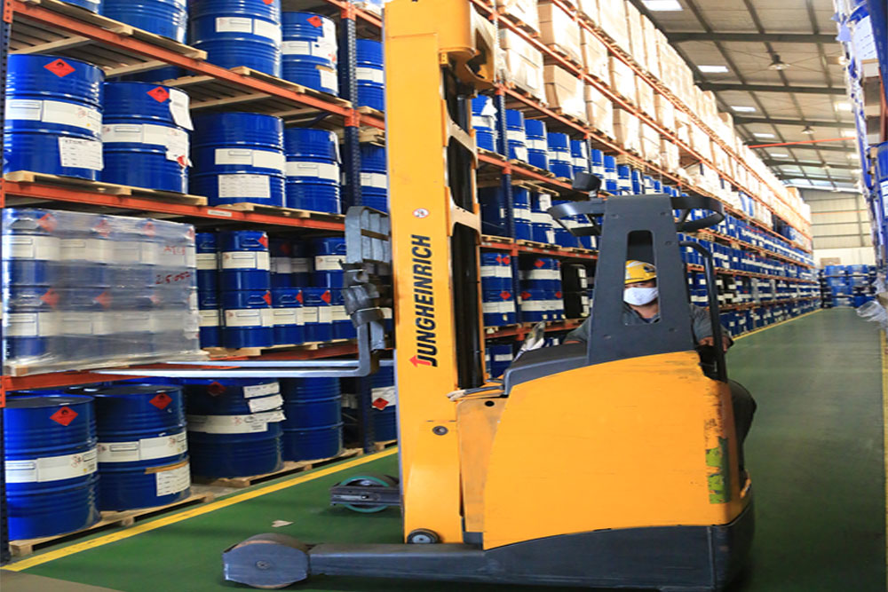 Logistics & Warehousing 6