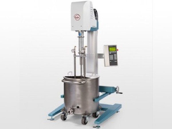 Vacuum basket mills