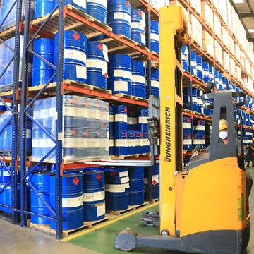 How to Choose the Right Industrial Chemical Distributor for Your Business